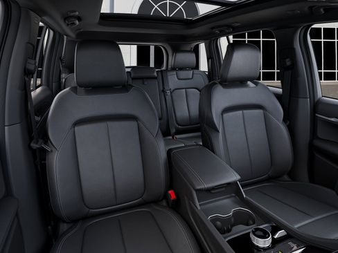 New 2026 Jeep Grand Cherokee Limited image 16