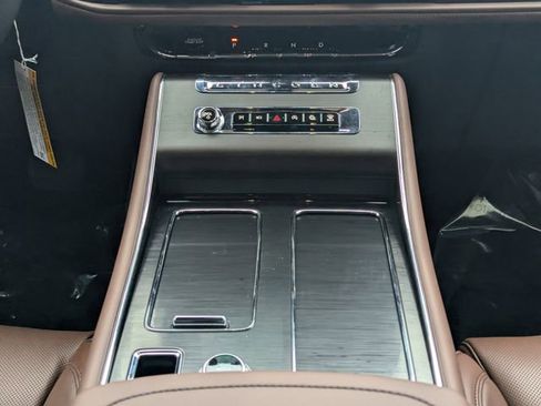 New 2026 Lincoln Aviator Reserve image 16