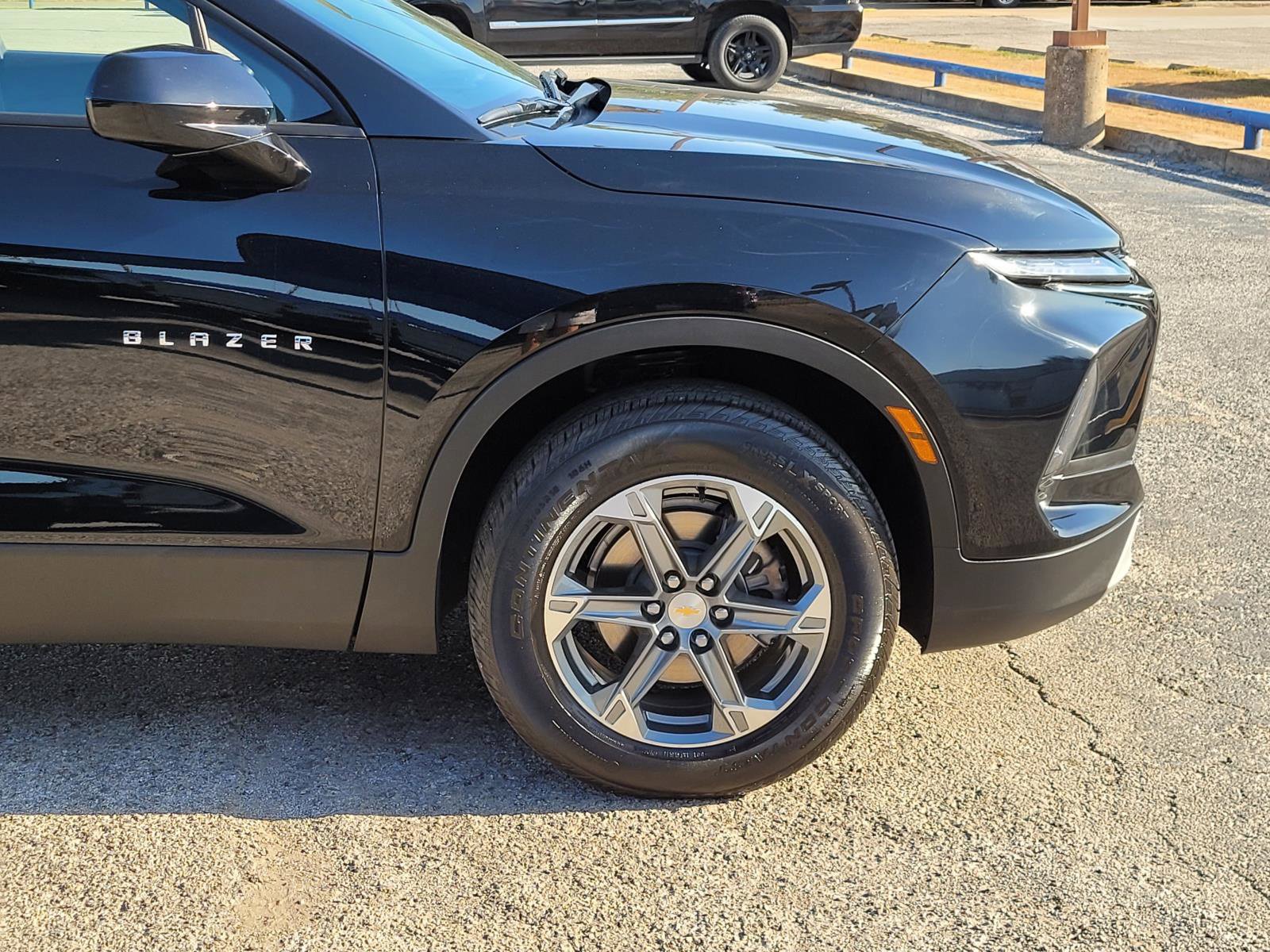 Used 2026 Chevrolet Blazer LT FWD image 7