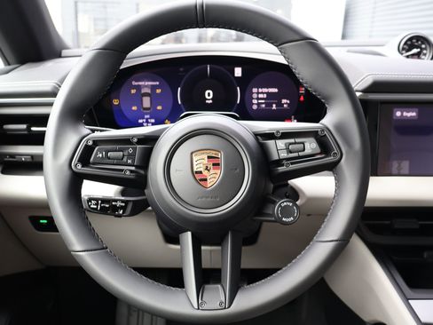 New 2026 Porsche Macan 4S Electric AWD/4WD image 15