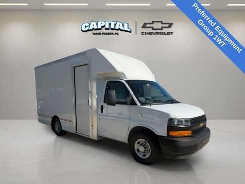 Used 2023 Chevrolet Express 3500 Work Van w/ Power Convenience Package image 7