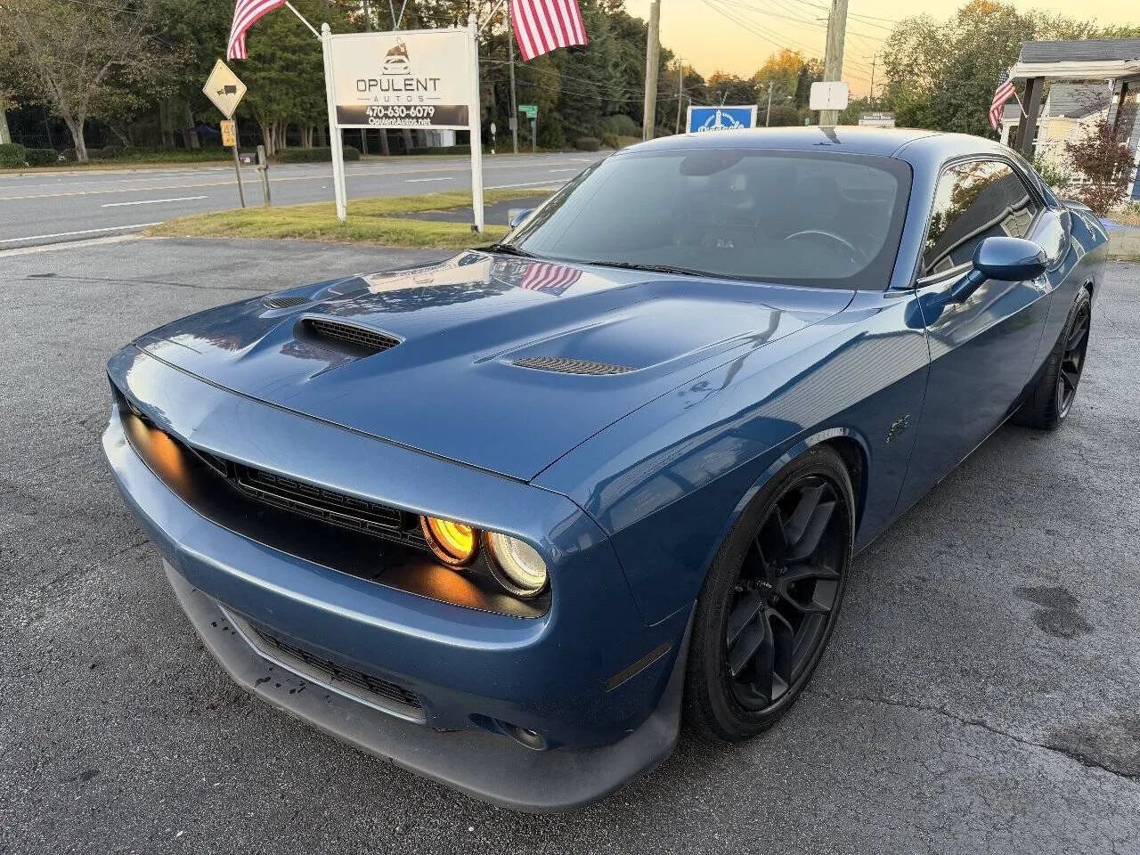 Used 2020 Dodge Challenger R/T Scat Pack RWD image 2