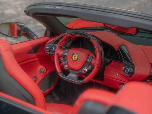 Used 2018 Ferrari 488 Spider RWD image 40