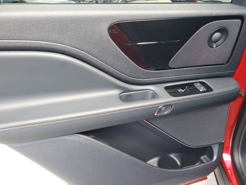 New 2025 Lincoln Aviator 2WD w/ Jet Appearance Package image 9