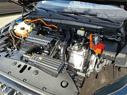 Certified 2025 Lincoln Nautilus Reserve image 26