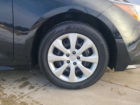 Used 2024 Toyota Corolla LE image 9