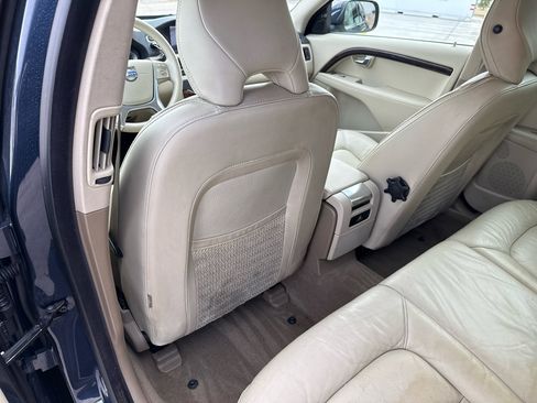 Used 2014 Volvo XC70 3.2 image 37