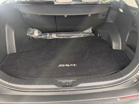 Used 2023 Toyota RAV4 XLE Premium image 30