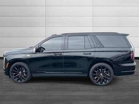 Used 2025 Cadillac Escalade Sport Platinum w/ LPO, ONYX Package image 2