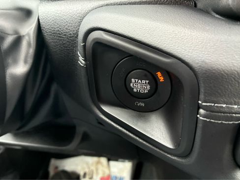 Used 2024 Jeep Wrangler Sahara image 20