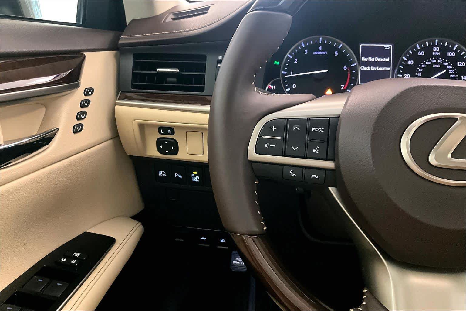 Used 2018 Lexus ES 350 w/ Navigation System Package FWD image 21