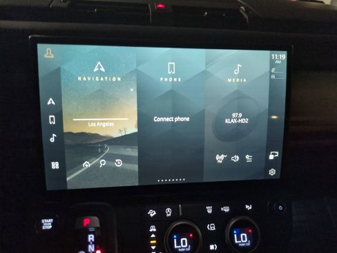 New 2026 Land Rover Defender 110 X-Dynamic SE AWD/4WD image 19