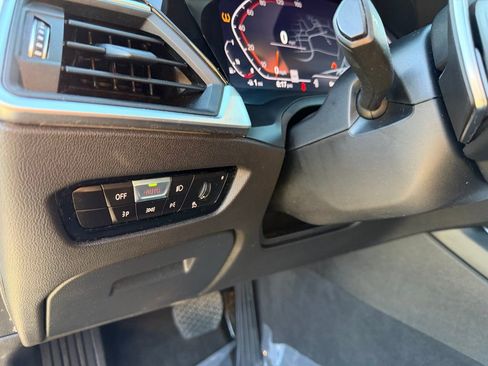 Used 2019 BMW 330i xDrive 330i xDrive w/ Convenience Package image 14