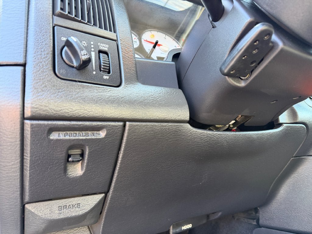 Used 2004 Dodge Ram 3500 Truck SLT w/ Trailer Tow Group AWD/4WD image 20