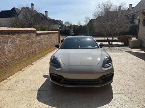 Used 2022 Porsche Panamera 4S image 11