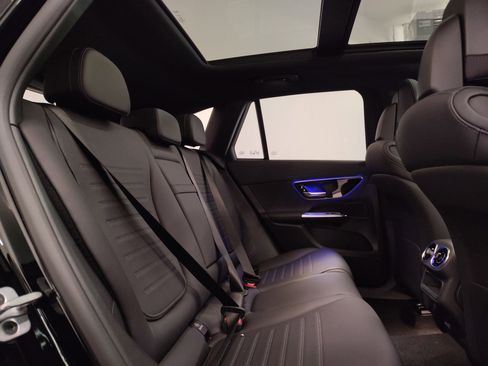 Used 2026 Mercedes-Benz GLC 300 image 29