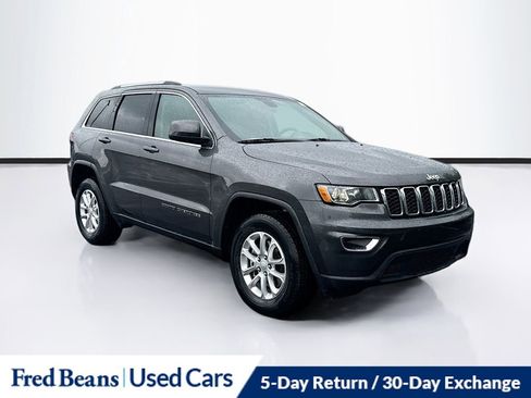 Used 2021 Jeep Grand Cherokee Laredo AWD/4WD image 1