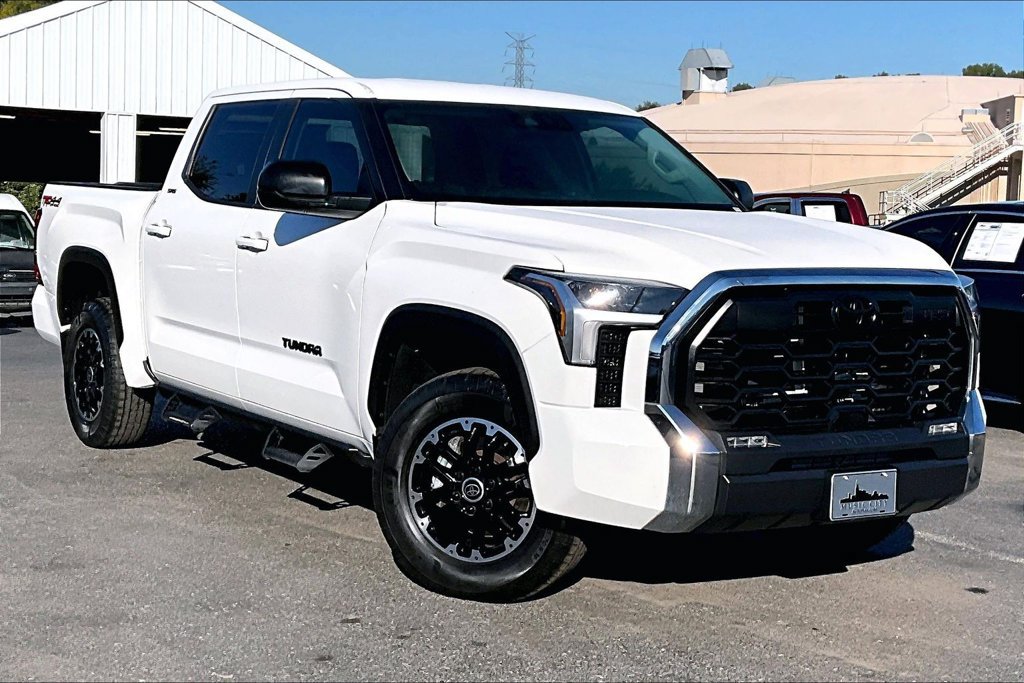 Used 2024 Toyota Tundra SR5 w/ TRD Off-Road Package AWD/4WD image 35