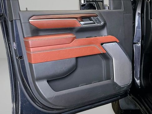 Used 2024 GMC Sierra 2500 Denali Ultimate image 20