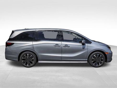 New 2026 Honda Odyssey Elite image 3