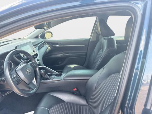 Used 2021 Toyota Camry SE image 19