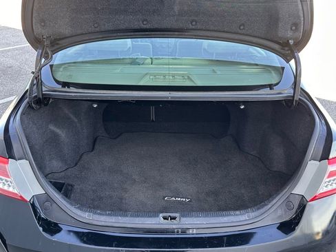 Used 2011 Toyota Camry LE w/ LE Extra-Value Pkg image 16