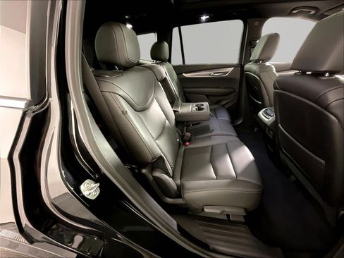 Certified 2024 Cadillac XT6 Luxury AWD/4WD image 25