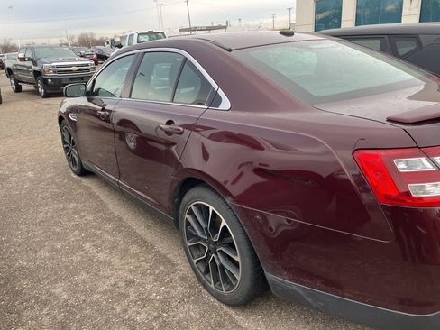 Used 2019 Ford Taurus Limited image 10