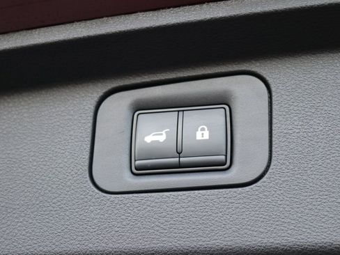 Certified 2025 INFINITI QX80 Sensory image 33