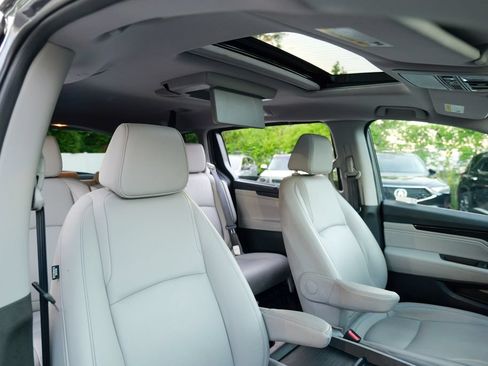 Used 2023 Honda Odyssey Touring image 39