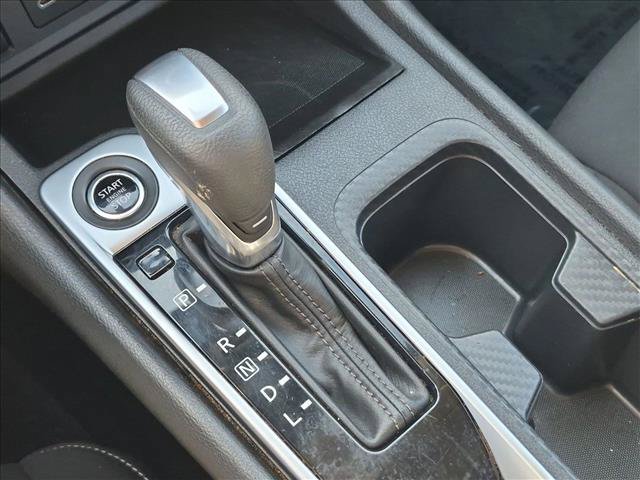 Used 2025 Nissan Sentra SV FWD image 12