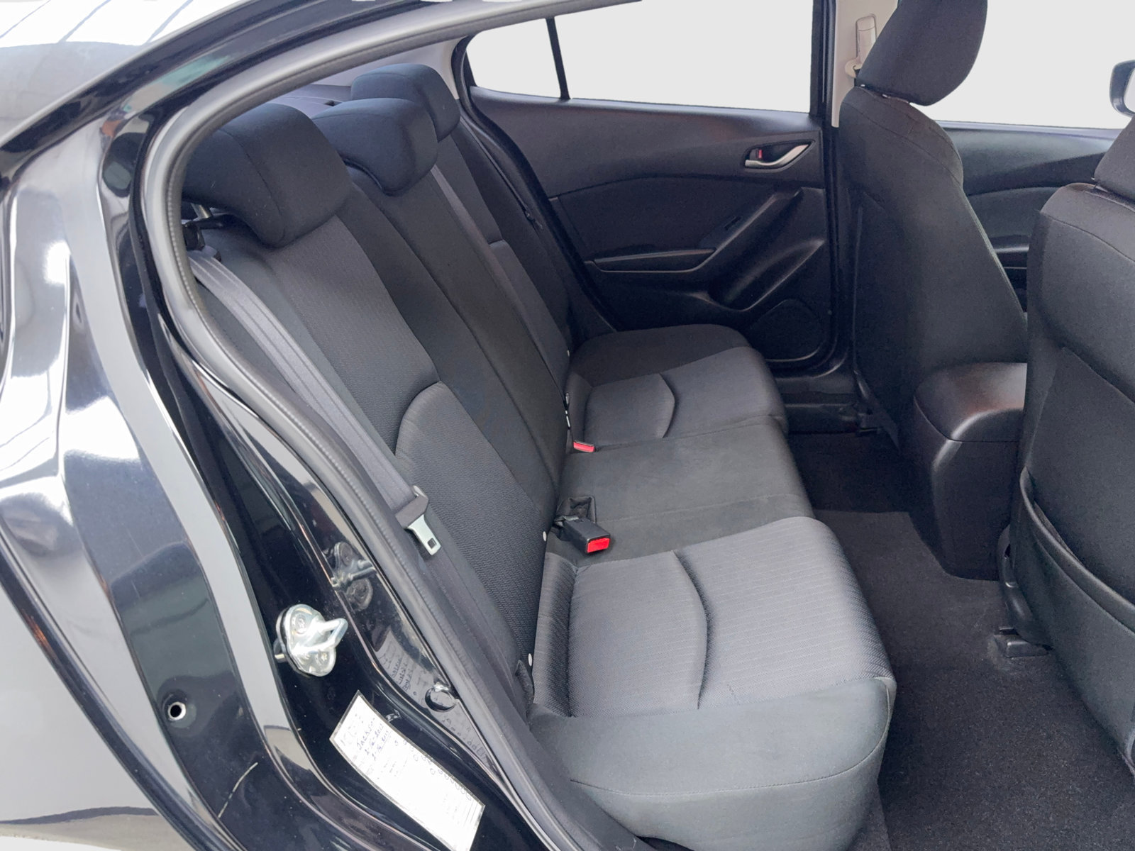 Used 2015 MAZDA MAZDA3 i Sport FWD image 39