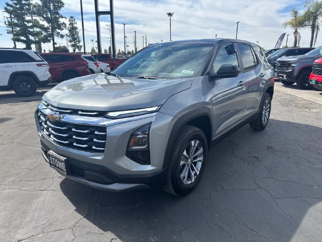 Used 2026 Chevrolet Equinox LT FWD image 3