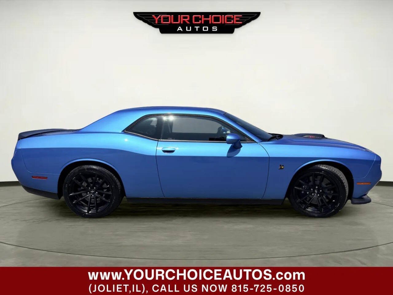 Used 2019 Dodge Challenger R/T Scat Pack w/ Shaker Package RWD image 6