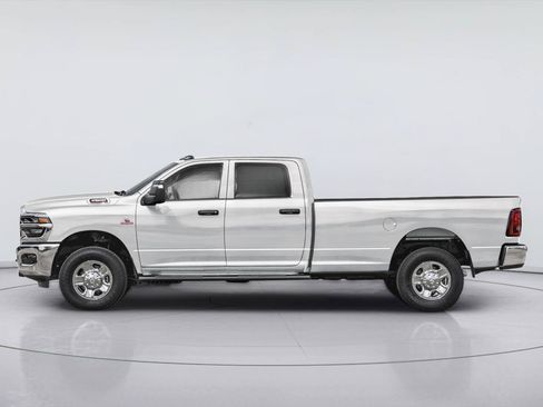 Used 2025 RAM 3500 Tradesman AWD/4WD image 29