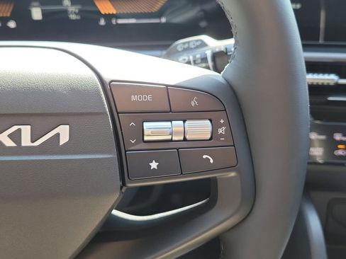New 2026 Kia Sportage EX FWD image 28