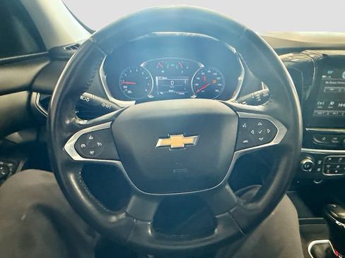 Used 2019 Chevrolet Traverse LT FWD image 12