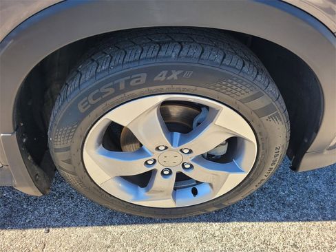 Used 2018 Honda HR-V LX image 17