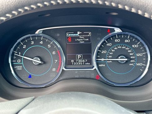 Used 2017 Subaru Forester 2.5i Touring w/ Popular Package #2 AWD/4WD image 10