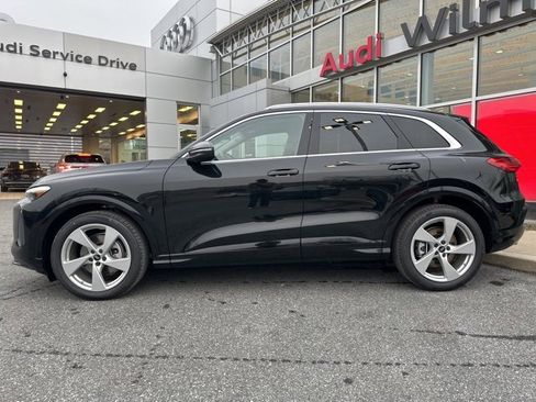 New 2025 Audi Q5 Prestige image 2