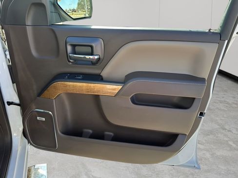 Used 2018 Chevrolet Silverado 1500 LTZ w/ Texas Edition image 12