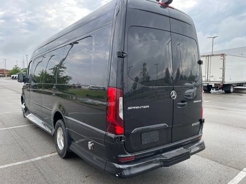 Used 2024 Mercedes-Benz Sprinter 3500 image 6
