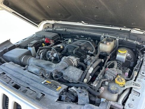 Used 2021 Jeep Wrangler Unlimited Sport image 38