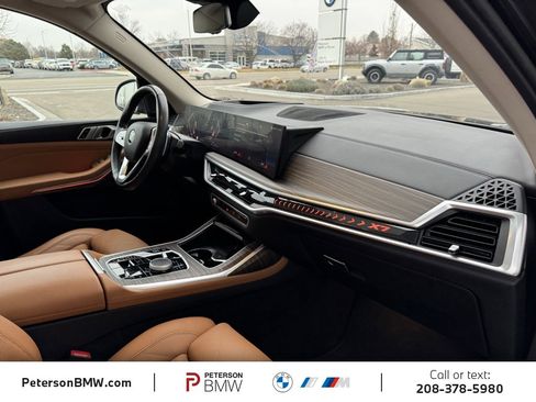 Used 2023 BMW X7 xDrive40i w/ Premium Package image 17