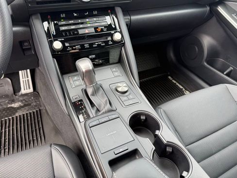 Used 2023 Lexus IS 500 500 F SPORT Performance image 13