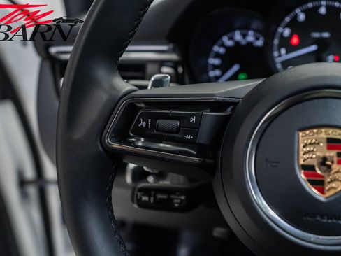 Used 2022 Porsche Macan S image 30