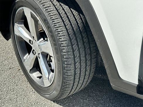 Certified 2021 Jeep Grand Cherokee L Limited image 35