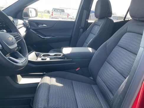 New 2026 Chevrolet Equinox LT AWD/4WD image 18