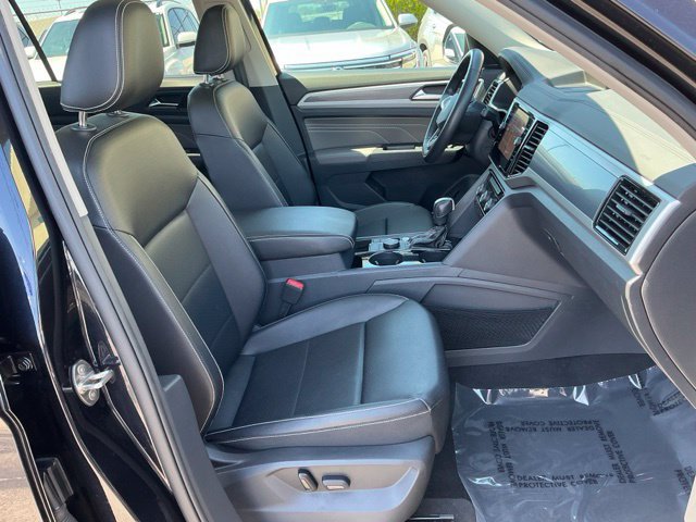 Certified 2023 Volkswagen Atlas SEL R-Line AWD/4WD image 22