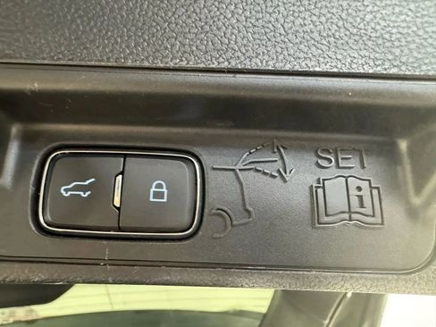 Used 2020 Ford Explorer ST w/ Premium Technology Package image 30